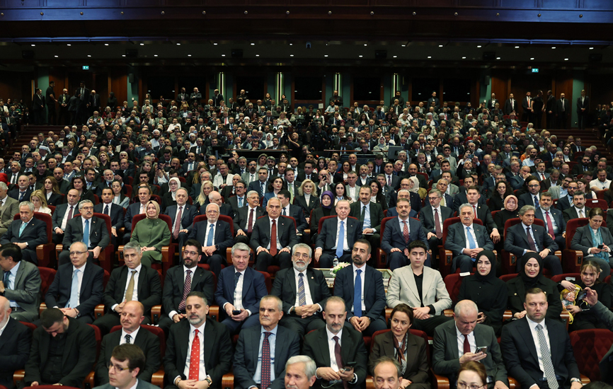 Dernek kurucularımız Ali Kaynar ve Bekir Kaynar’ın Akülü tekerlekli sandalye dağıtımından bazı kareler.